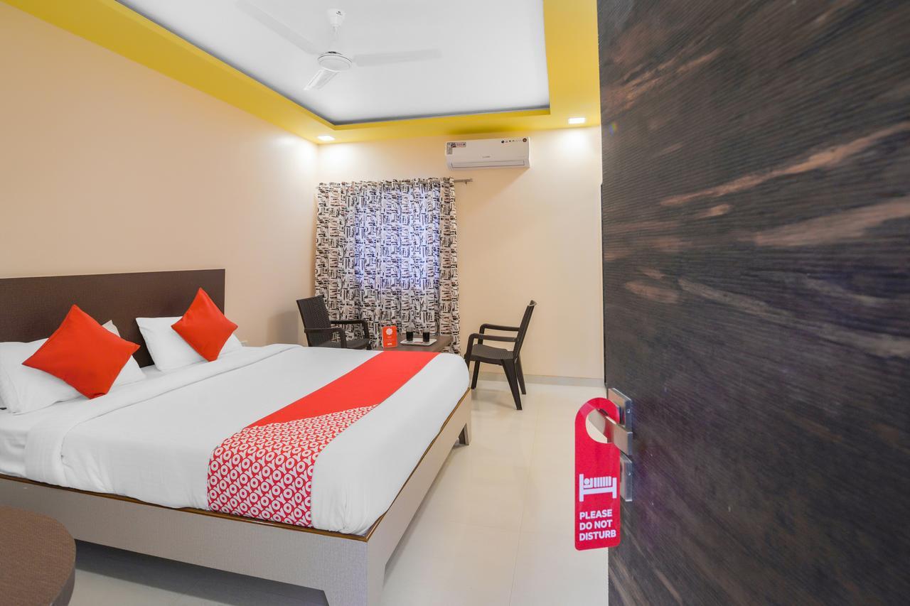 Oyo 13150 Mangal Residency Hotel Lonavala Kültér fotó